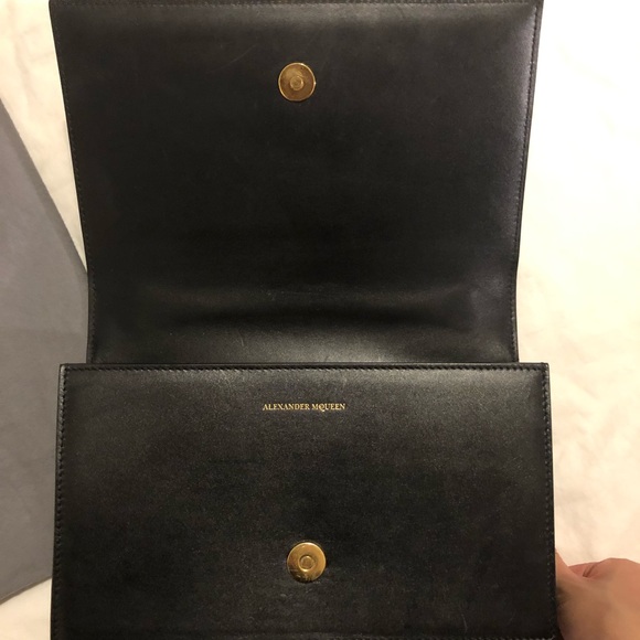 ❌SOLD!!!❌ Authentic Alexander McQueen black and gold jewelled satchel medium bag - Picture 5 of 8